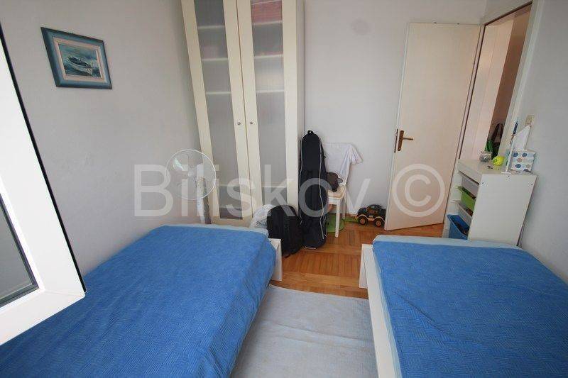 Stan u zgradi, Prodaja, Supetar, Supetar