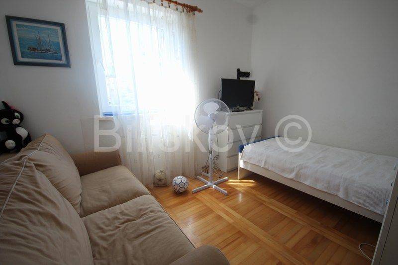 Stan u zgradi, Prodaja, Supetar, Supetar