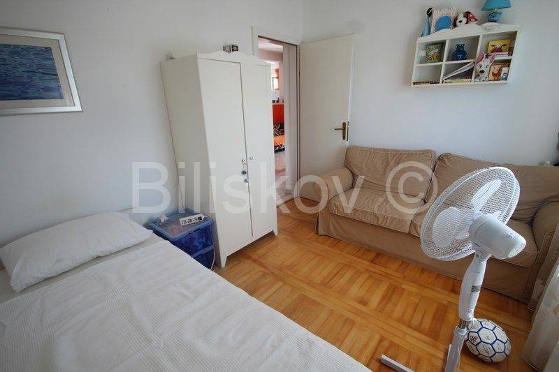 Stan u zgradi, Prodaja, Supetar, Supetar