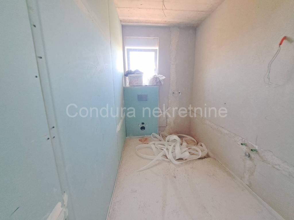 Apartman na moru, Prodaja, Privlaka, Privlaka