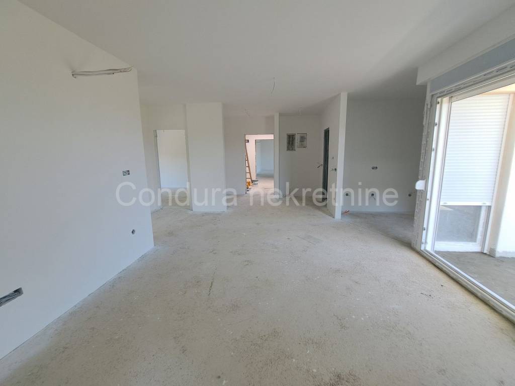 Apartman na moru, Prodaja, Privlaka, Privlaka