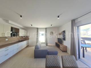 Apartman na moru, Prodaja, Vir, Vir