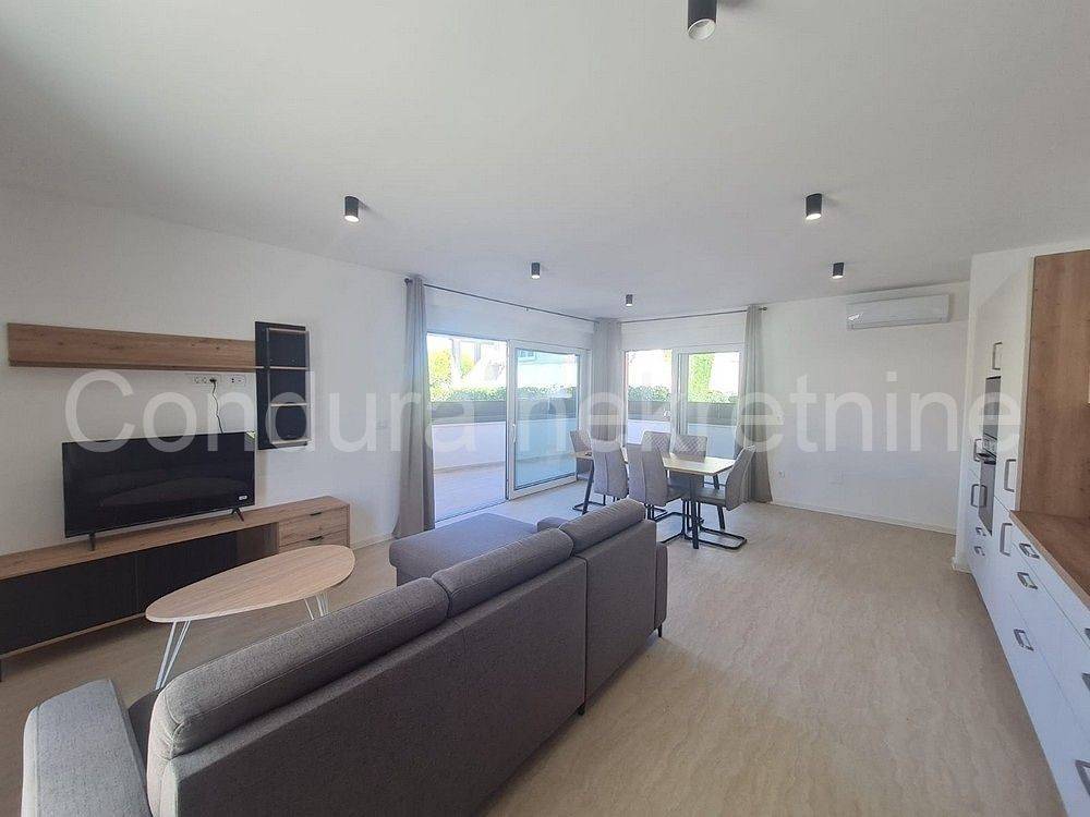 Apartman na moru, Prodaja, Vir, Vir