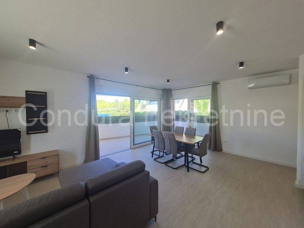 Apartman na moru, Prodaja, Vir, Vir