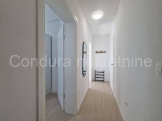 Apartman na moru, Prodaja, Vir, Vir