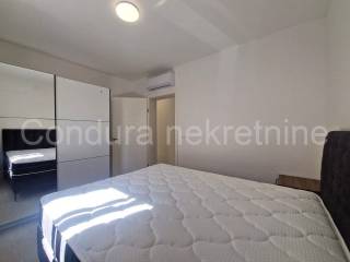 Apartman na moru, Prodaja, Vir, Vir