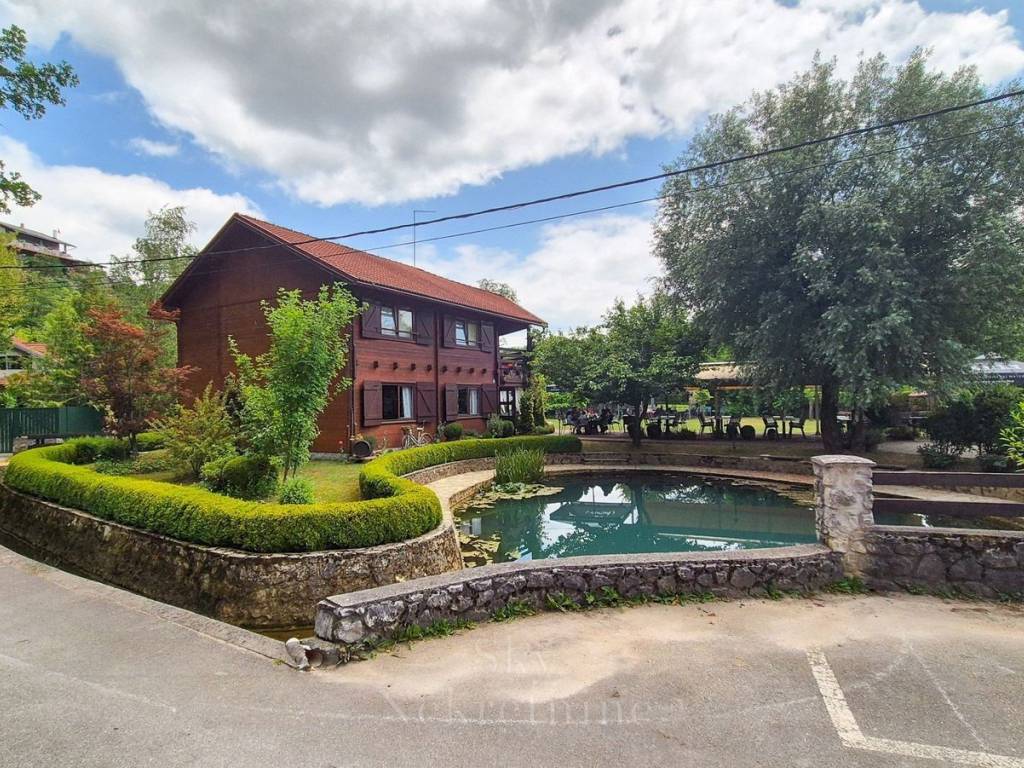 Samostojeća kuća, Prodaja, Duga resa, Zvečaj