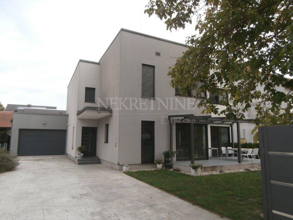 Obiteljska kuća, Prodaja, Ivanić-grad, Centar