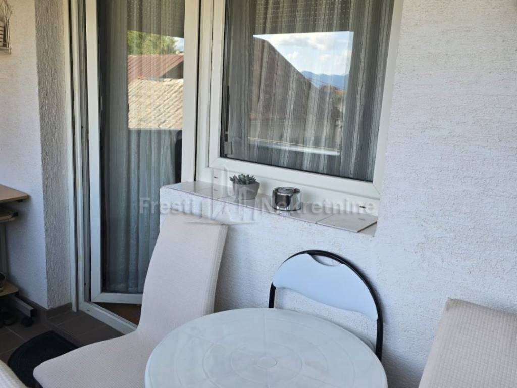 Stan u zgradi, Prodaja, Gospić, Centar