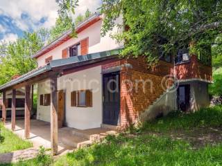 Samostojeća kuća, Prodaja, Donji Lapac, Gajine