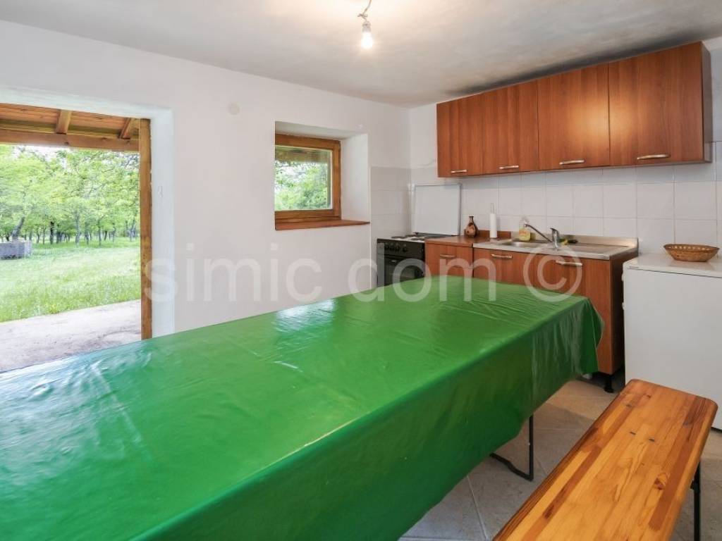 Samostojeća kuća, Prodaja, Donji Lapac, Gajine