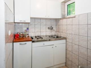 Samostojeća kuća, Prodaja, Donji Lapac, Gajine