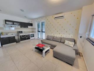 Apartman na moru, Prodaja, Nin, Nin