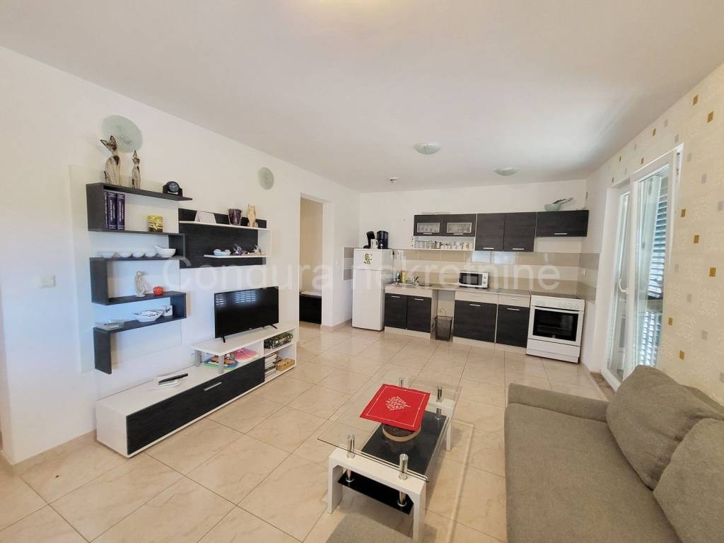 Apartman na moru, Prodaja, Nin, Nin