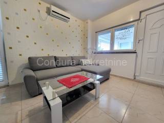 Apartman na moru, Prodaja, Nin, Nin