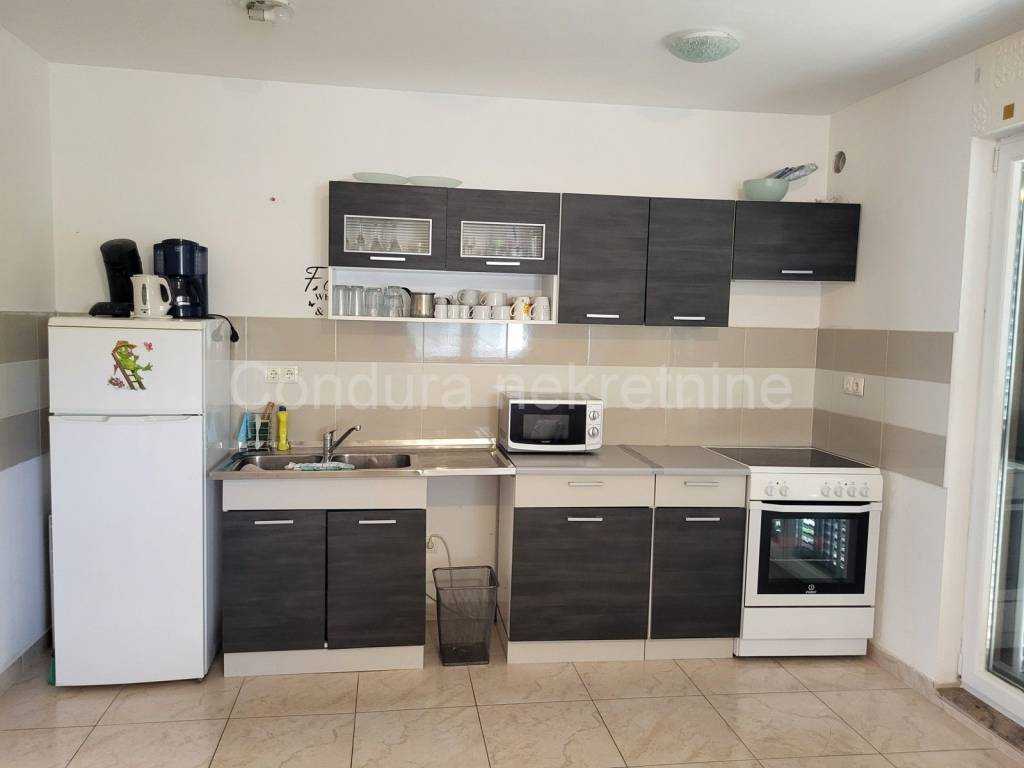 Apartman na moru, Prodaja, Nin, Nin