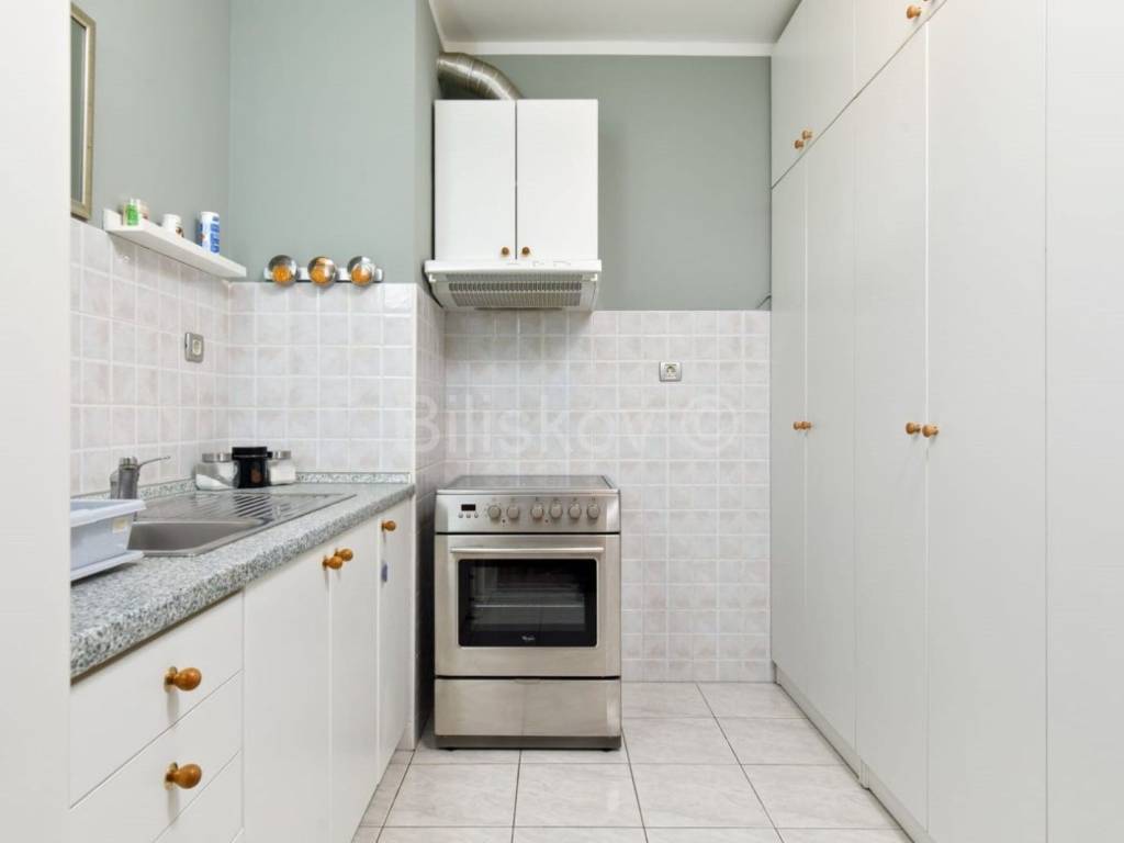 Stan u zgradi, Najam, Split, Split