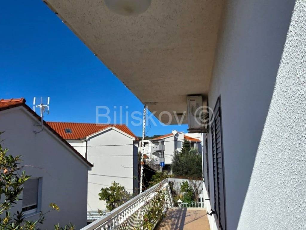 Samostojeća kuća, Prodaja, Okrug, Okrug Gornji