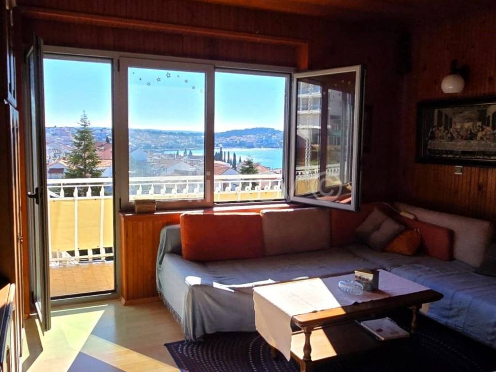 Samostojeća kuća, Prodaja, Okrug, Okrug Gornji