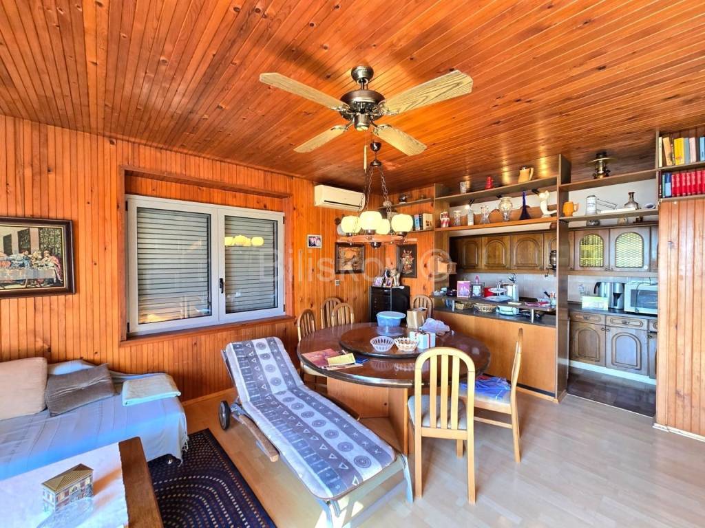 Samostojeća kuća, Prodaja, Okrug, Okrug Gornji