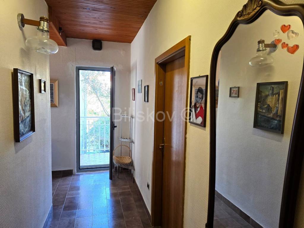 Samostojeća kuća, Prodaja, Okrug, Okrug Gornji