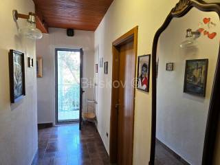 Samostojeća kuća, Prodaja, Okrug, Okrug Gornji