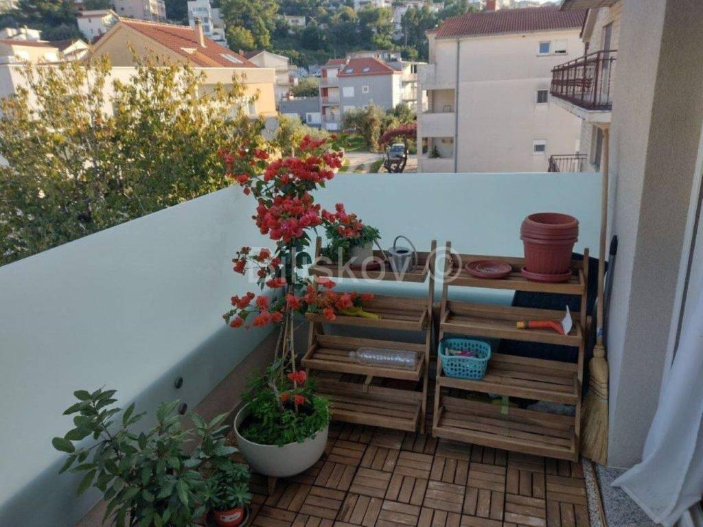 Stan u zgradi, Najam, Podstrana, Podstrana