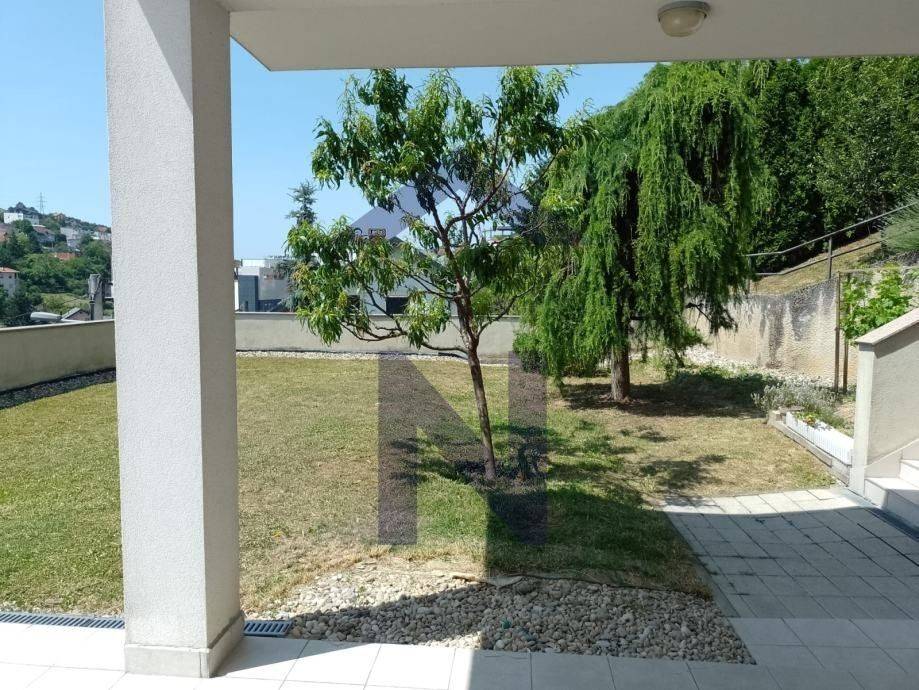 Stan u zgradi, Najam, Zagreb, Podsljeme