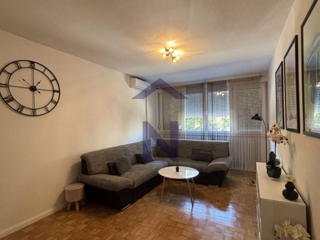 Stan u zgradi, Najam, Zadar, Zadar