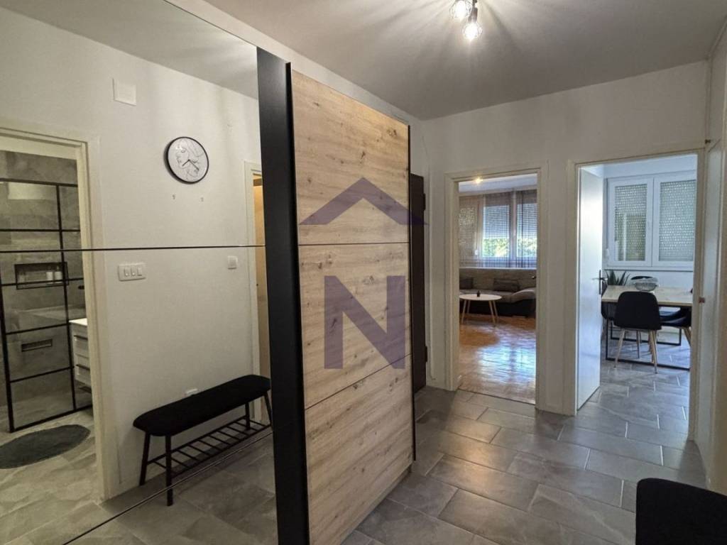 Stan u zgradi, Najam, Zadar, Zadar