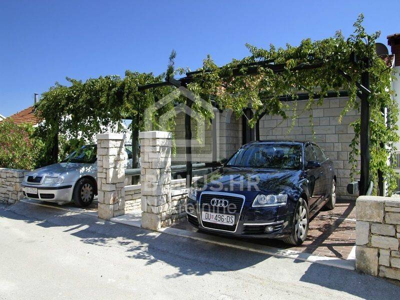 Vila, Prodaja, Blato, Potirna