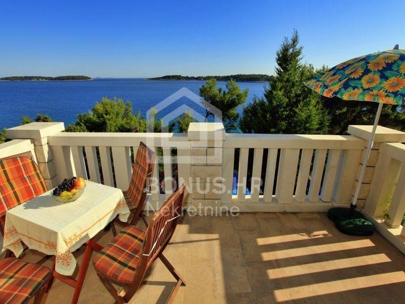 Vila, Prodaja, Blato, Potirna