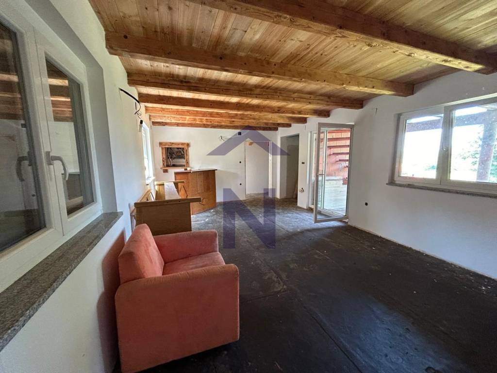 Samostojeća kuća, Prodaja, Lasinja, Lasinja