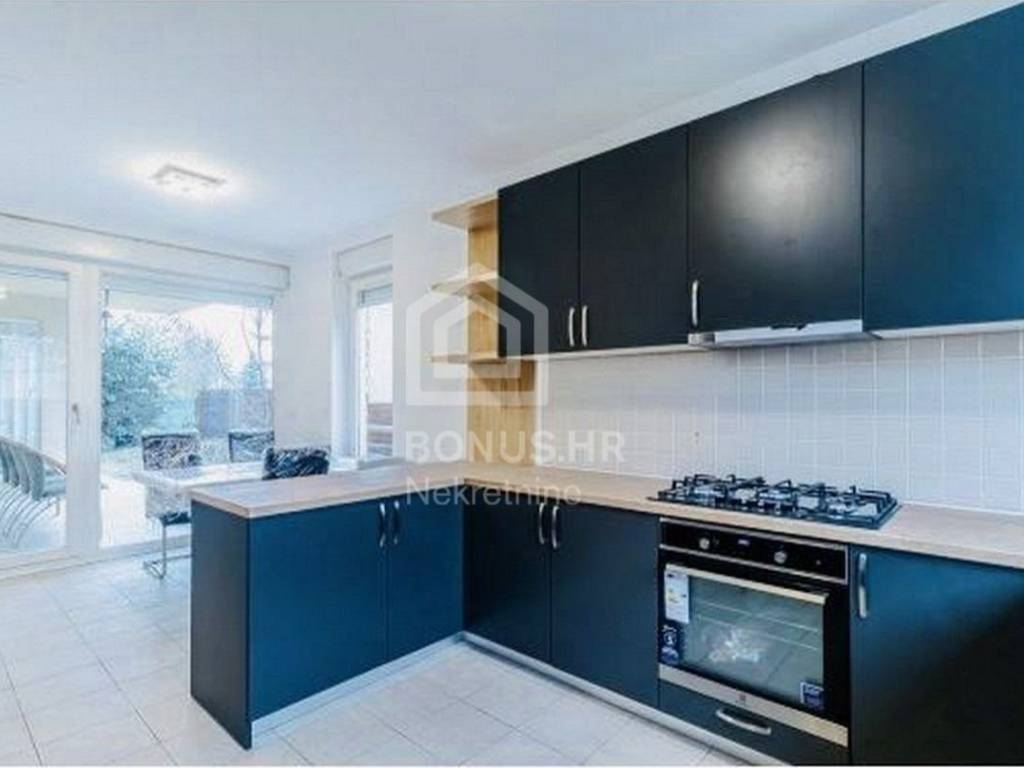 Samostojeća kuća, Najam, Sveta Nedelja, Strmec