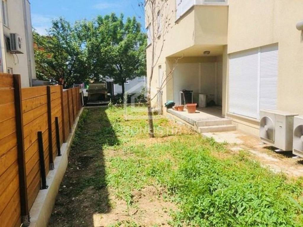 Samostojeća kuća, Najam, Sveta Nedelja, Strmec