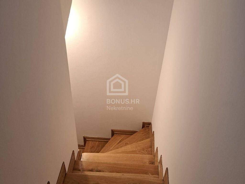 Stan višeetažni, Prodaja, Zagreb, Maksimir