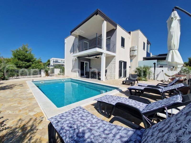Dvojna kuća, Prodaja, Vir, Vir