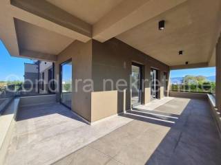 Apartman na moru, Prodaja, Privlaka, Privlaka