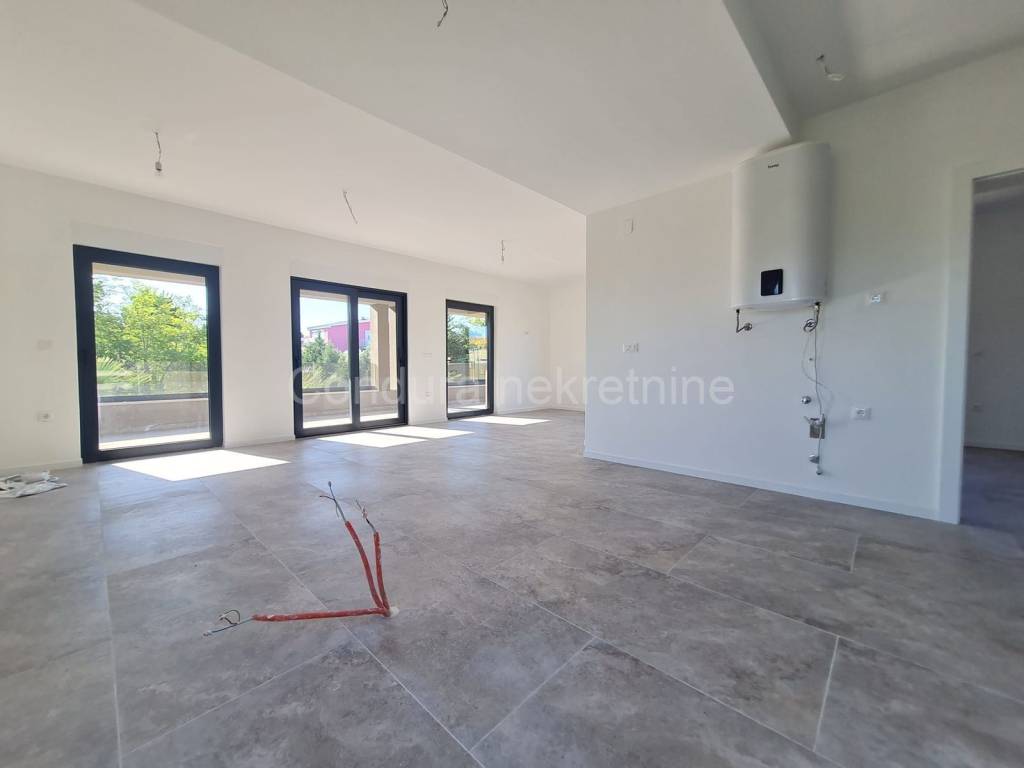 Apartman na moru, Prodaja, Privlaka, Privlaka