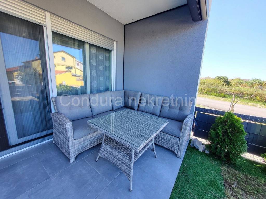 Apartman na moru, Prodaja, Vrsi, Zukve