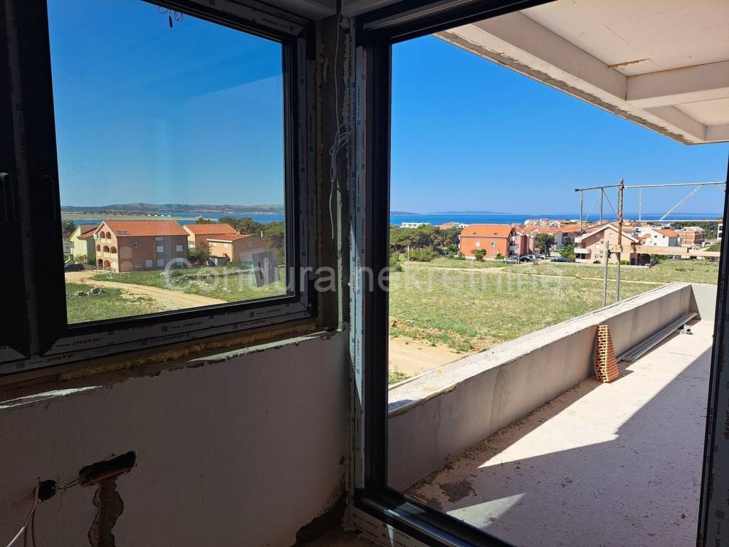 Apartman na moru, Prodaja, Povljana, Povljana