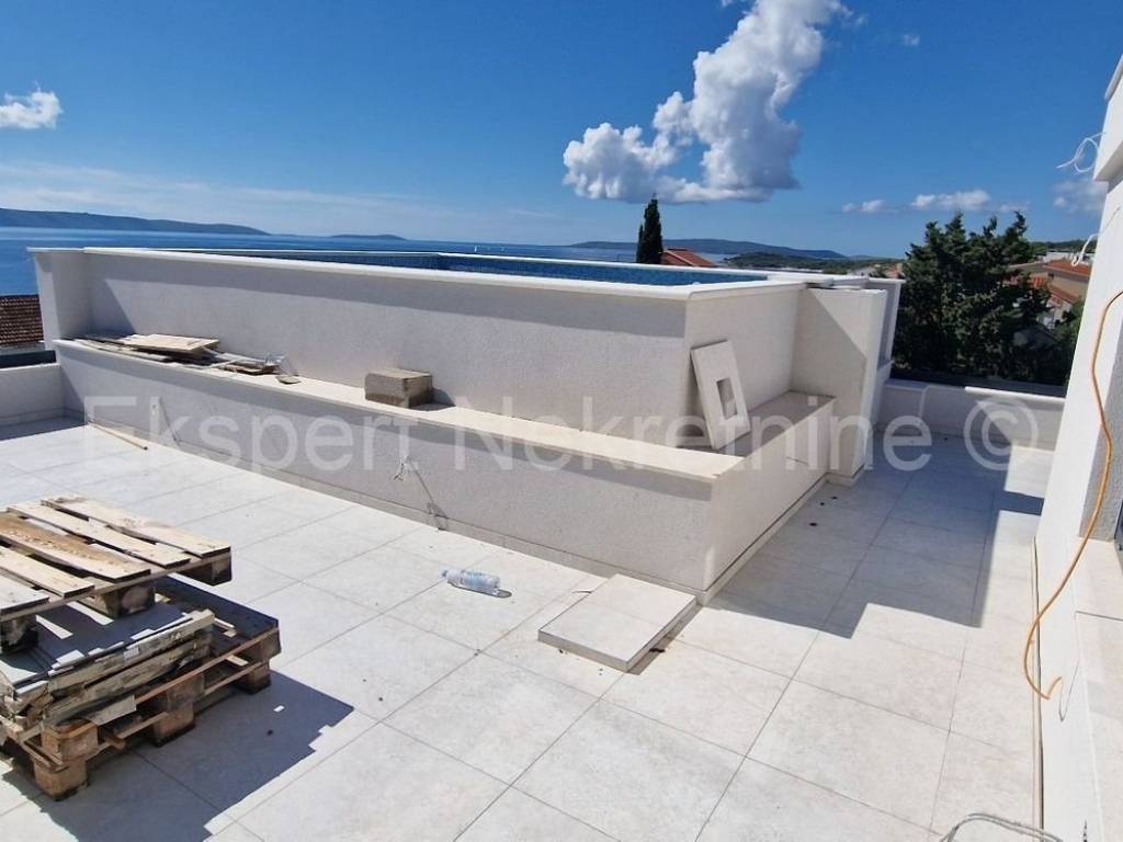 Stan u novogradnji, Prodaja, Okrug, Okrug Gornji