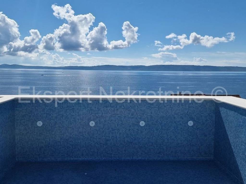 Stan u novogradnji, Prodaja, Okrug, Okrug Gornji