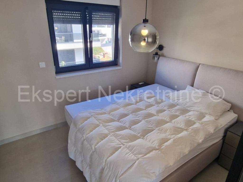 Stan u novogradnji, Prodaja, Okrug, Okrug Gornji