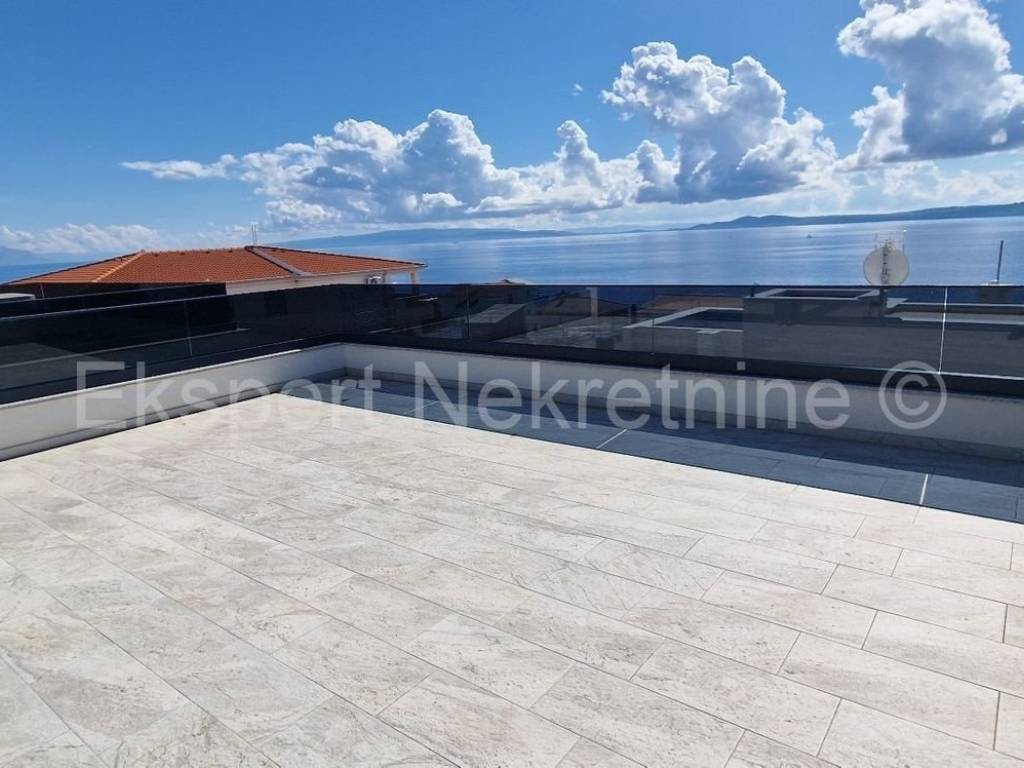 Stan u novogradnji, Prodaja, Okrug, Okrug Gornji