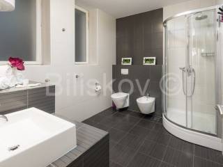 Stan u zgradi, Najam, Split, Split