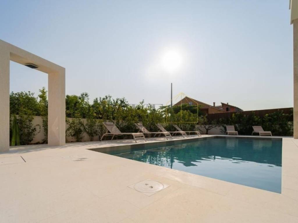 Luksuzna vila, Prodaja, Sveti Filip i Jakov, Turanj