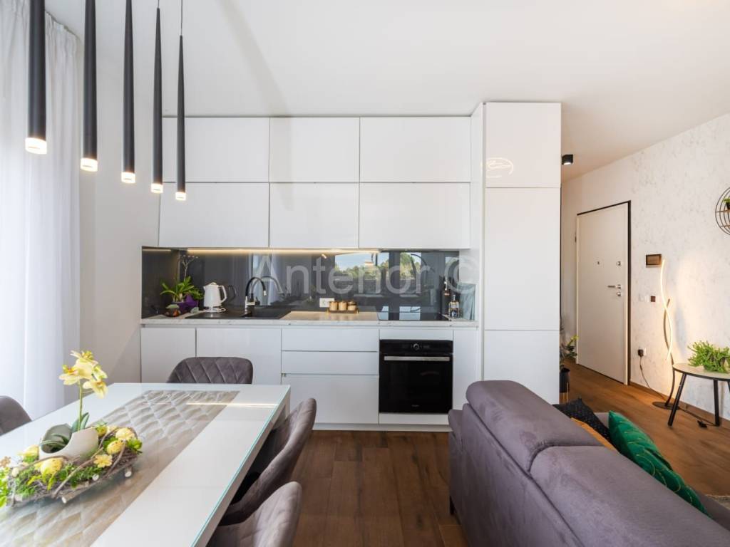 Apartman s okućnicom, Prodaja, Nin, Zaton