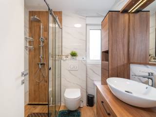 Apartman s okućnicom, Prodaja, Nin, Zaton