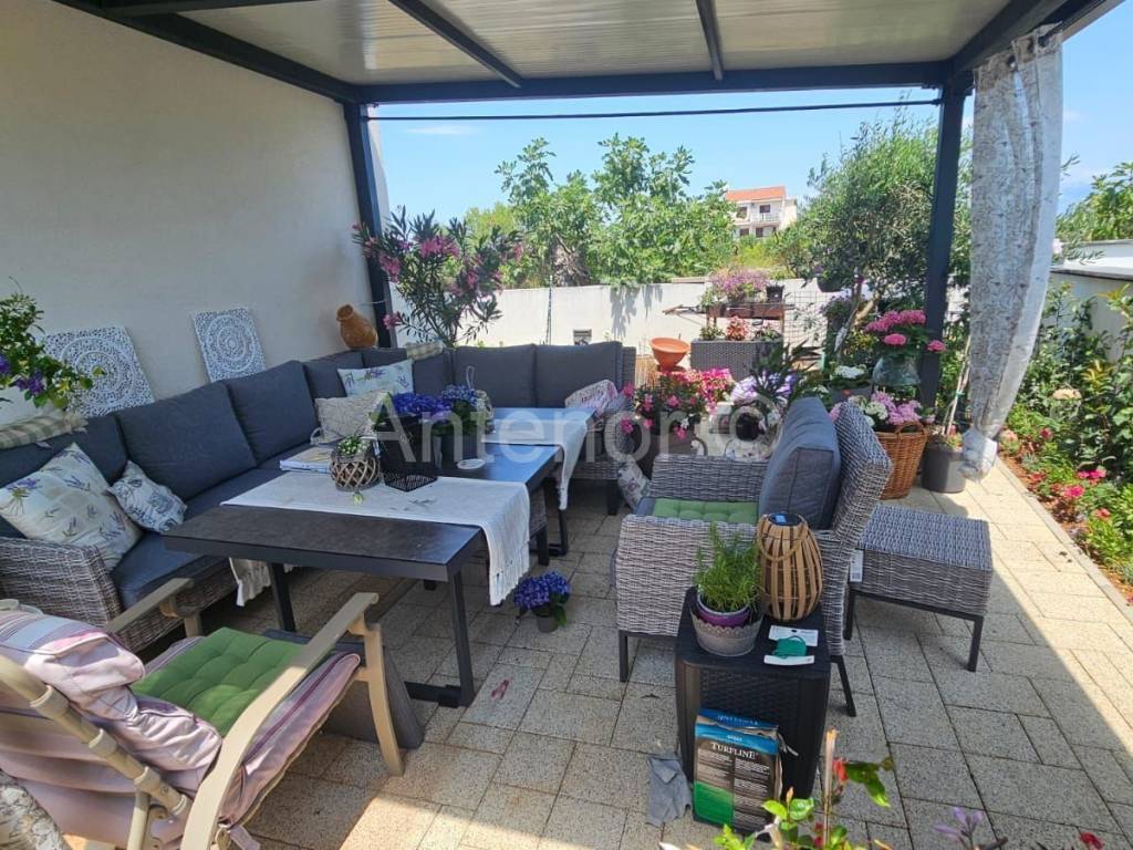 Apartman s okućnicom, Prodaja, Nin, Zaton